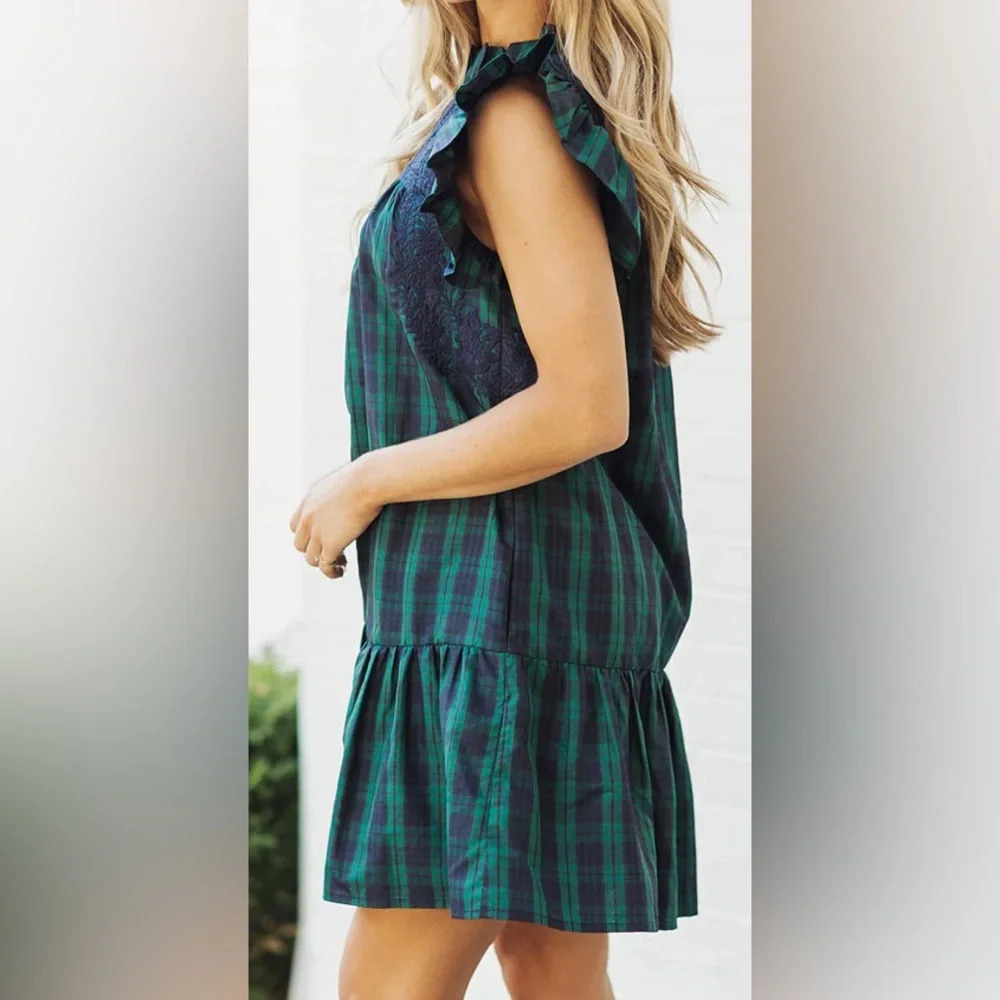 NWT The Joyce Ruffle Neck Dress Hunter Navy & Green Plaid Size Small - Picture 2 of 10